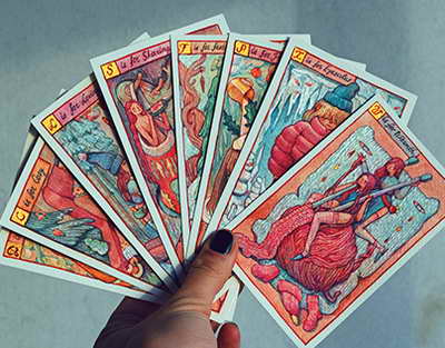 Övladının dəfnində canlı yayım açan 9 uşaq atası nəzarətə götürüldü